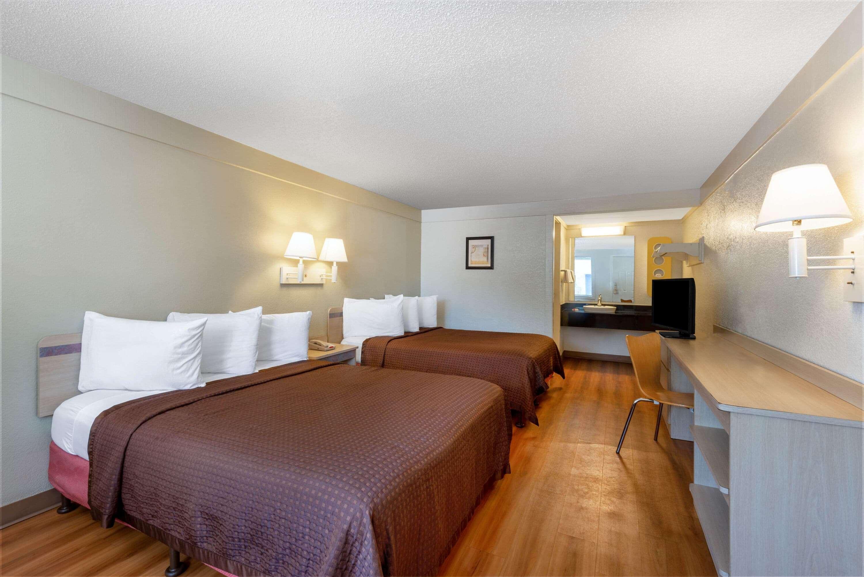 Travelodge By Wyndham Essington / Philadelphia Airport Eksteriør bilde