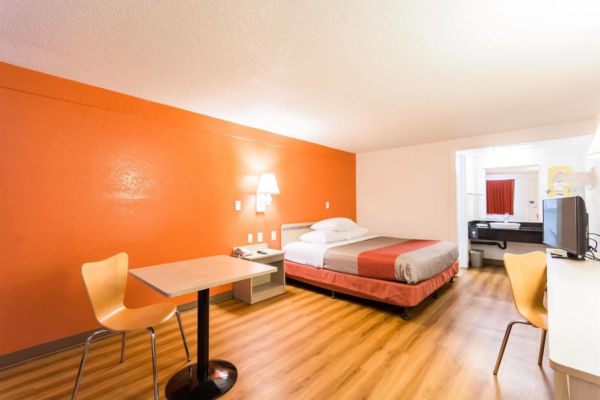 Travelodge By Wyndham Essington / Philadelphia Airport Eksteriør bilde