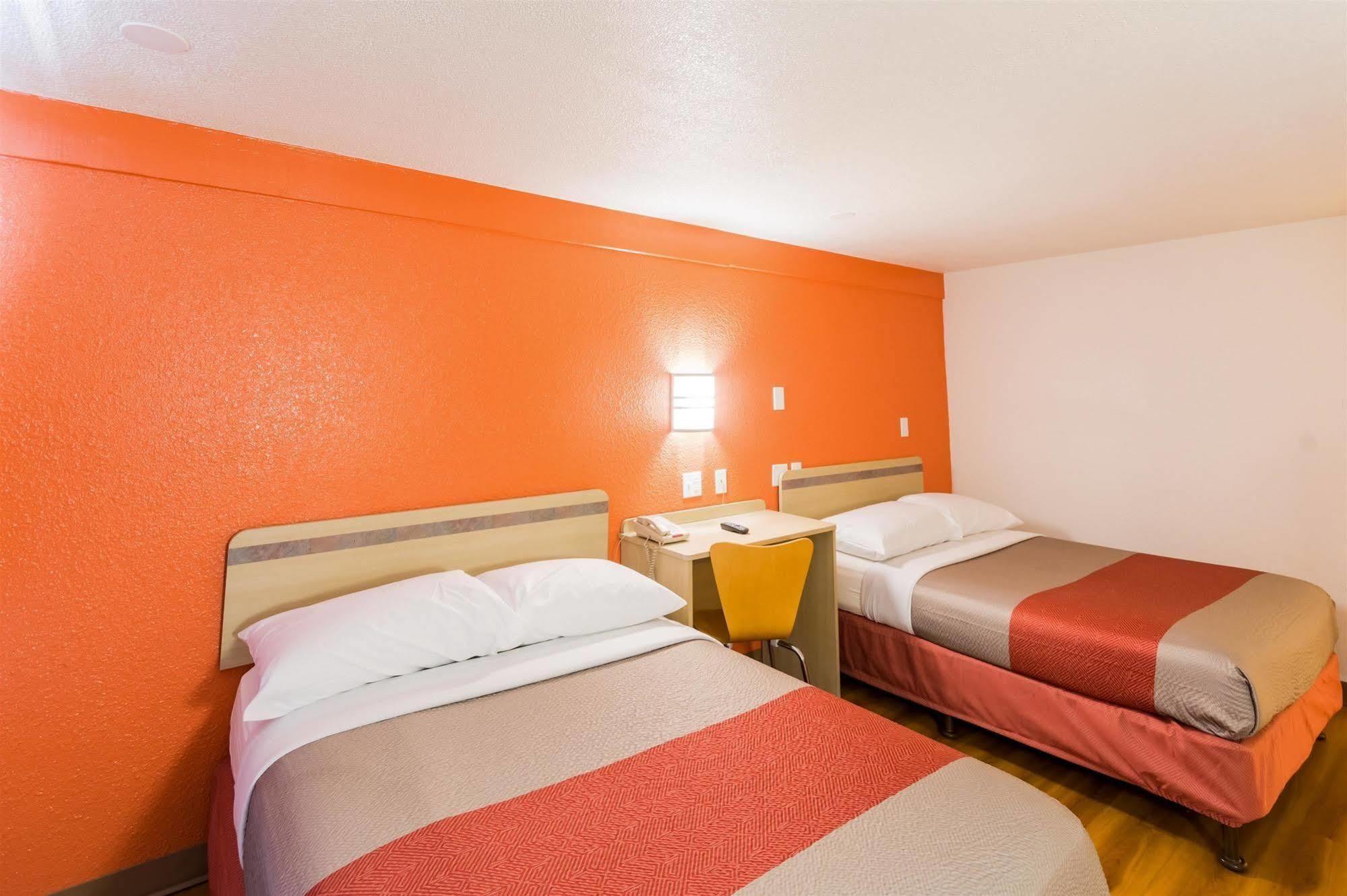 Travelodge By Wyndham Essington / Philadelphia Airport Eksteriør bilde